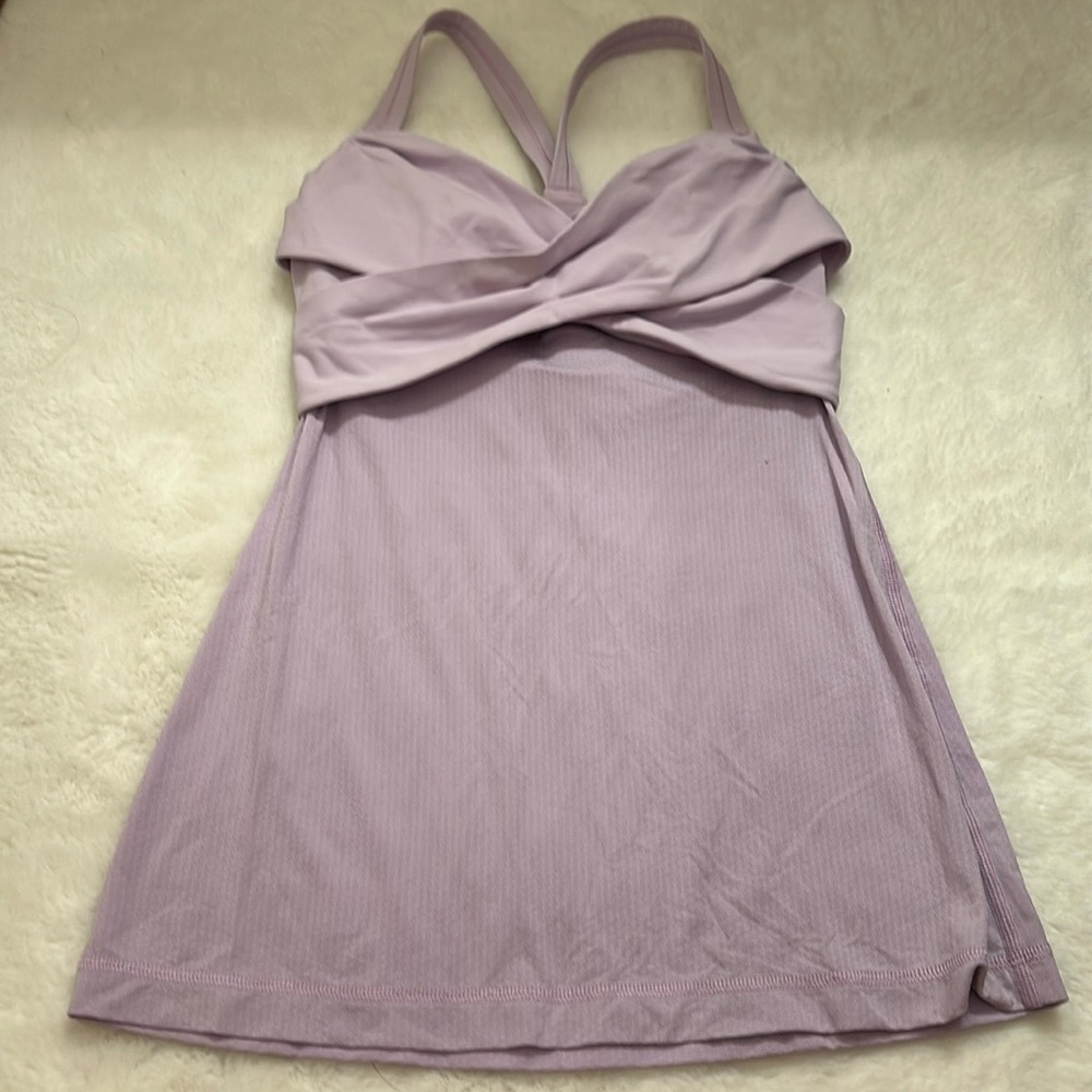 Lululemon size 4 lilac tank